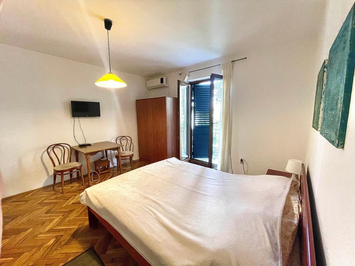 Apartments Maslina Sveti Stefan Luaran gambar