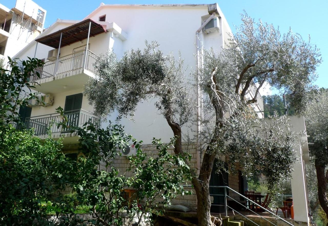 Apartments Maslina Sveti Stefan Luaran gambar